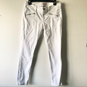 Cabi White Skinny Jeans Zip Pockets Size 6